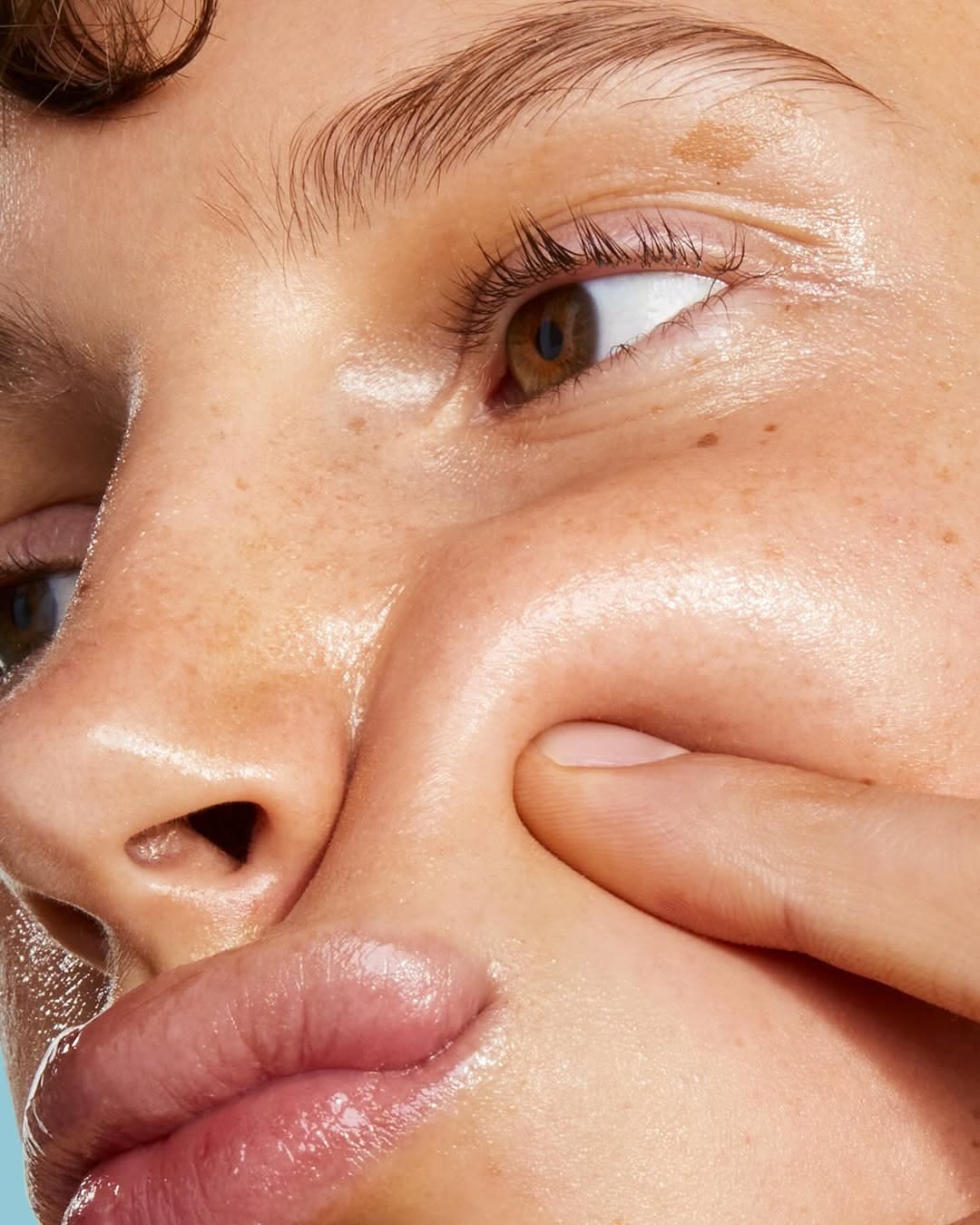 Why Your Pores Look Bigger in Summer, and What Actually Shrinks Them.